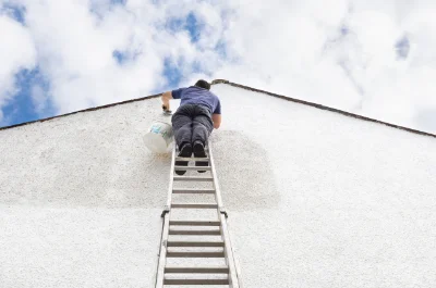 Peinture extérieure à Monblanc — façades et ravalement