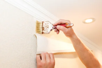 Pose de papier peint à Monblanc — revêtements muraux et toiles de verre